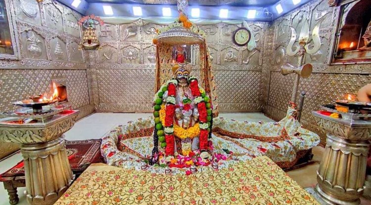जानें, कौन सा फूल चढ़ाने से शिव जी होते हैं प्रसन्न