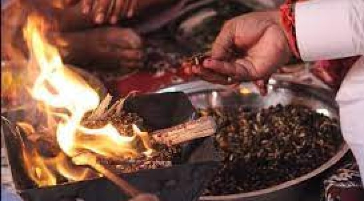 हवन के चमत्कारी फायदे वैज्ञानिक भी मान गए, पढ़ें यह दिलचस्प जानकारी