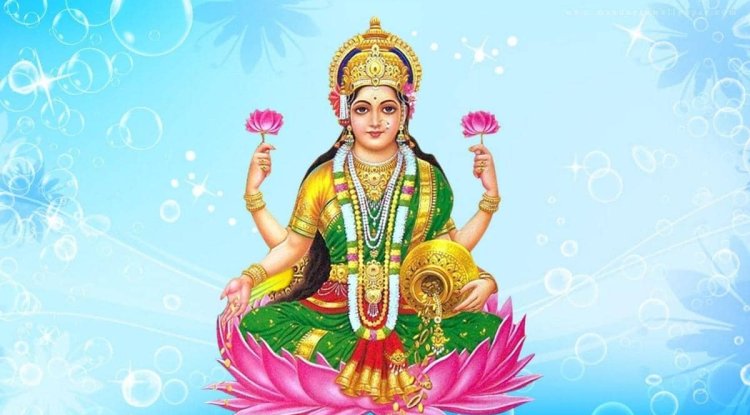मां लक्ष्मी की कृपा के लिए महिलाएं इन 5 चीजों में से कोई भी एक चीज रखें पर्स में