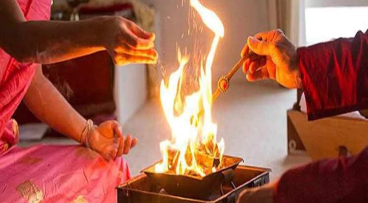 दाएं हाथ से पूजा-पाठ या भोजन करना क्यों माना है शुभ