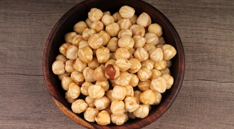 हेजलनट्स के फायदे और नुकसान