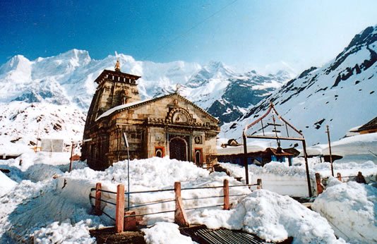 400 साल बर्फ में दबा रहा केदारनाथ मंदिर: जानिए इससे जुड़े 6 रहस्य